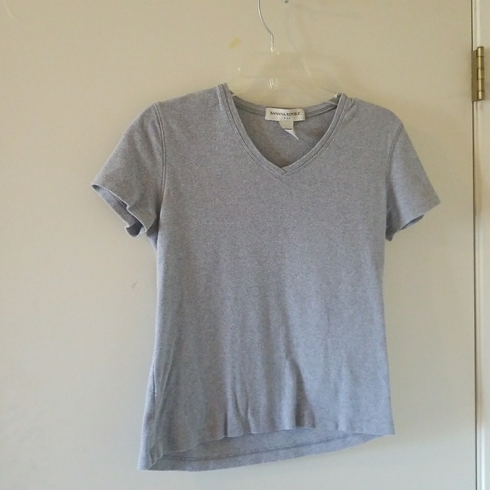 Banana Republic Factory Grey V neck tee, sz S